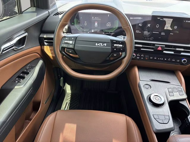 2026 Shadow Matte Gray Kia Sportage Hybrid X-Line AWD SUV