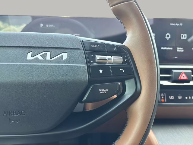 2026 Shadow Matte Gray Kia Sportage Hybrid X-Line AWD SUV