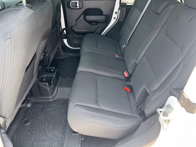 2023 Bright White Clearcoat Jeep Wrangler Willys 4X4 Convertible