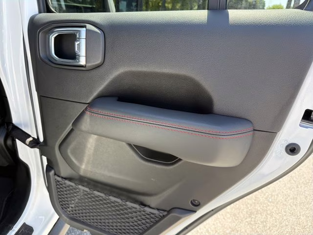 2021 Bright White Clearcoat Jeep Wrangler Unlimited Rubicon 4X4 Convertible