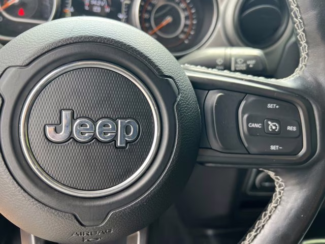 2021 Granite Crystal Metallic Clearcoat Jeep Gladiator 80th Anniversary 4X4 Truck