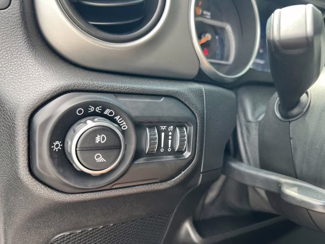 2021 Granite Crystal Metallic Clearcoat Jeep Gladiator 80th Anniversary 4X4 Truck