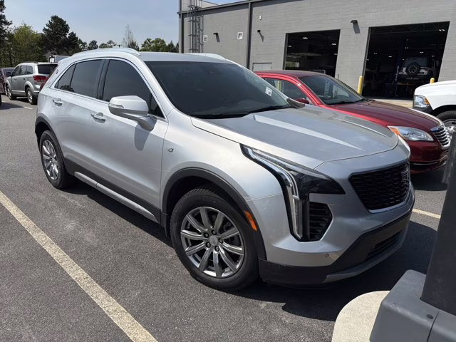 2021 Radiant Silver Metallic Cadillac XT4 FWD Premium Luxury FWD SUV