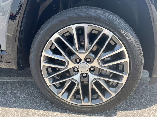 2022 Sting-Gray Clearcoat Jeep Compass Limited 4X4 SUV