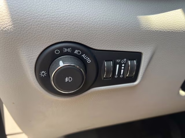 2022 Sting-Gray Clearcoat Jeep Compass Limited 4X4 SUV