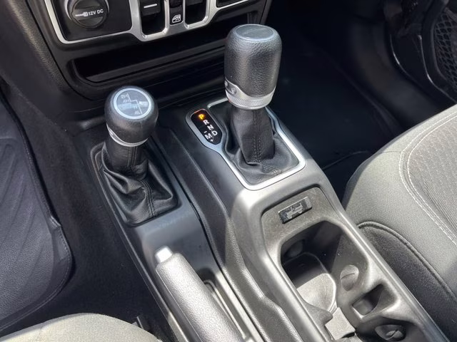 2021 Granite Crystal Metallic Clearcoat Jeep Gladiator 80th Anniversary 4X4 Truck