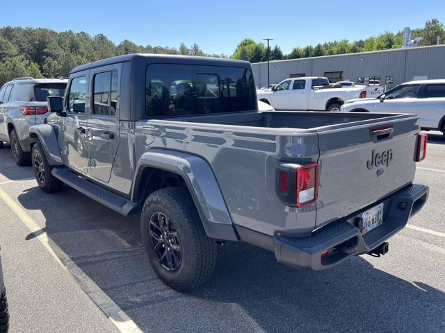2022 Sting-Gray Clearcoat Jeep Gladiator Sport S 4X4 Truck