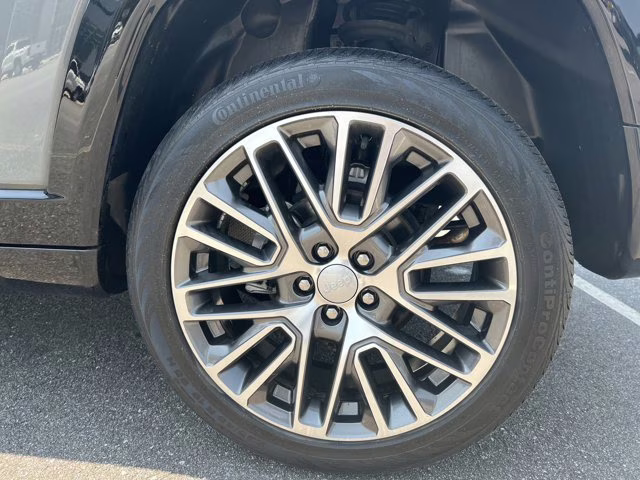 2022 Sting-Gray Clearcoat Jeep Compass Limited 4X4 SUV