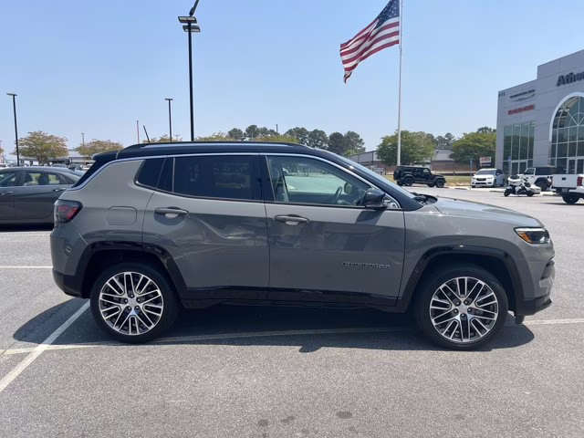 2022 Sting-Gray Clearcoat Jeep Compass Limited 4X4 SUV