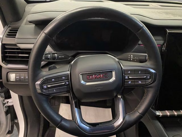 2024 White Frost Tricoat GMC Acadia AT4 AWD SUV