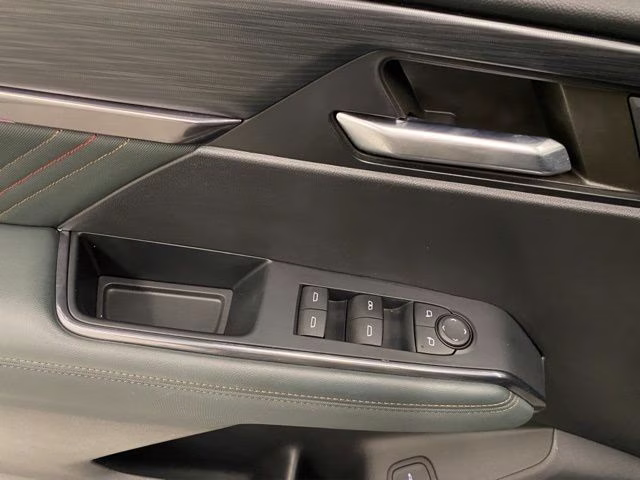 2024 White Frost Tricoat GMC Acadia AT4 AWD SUV