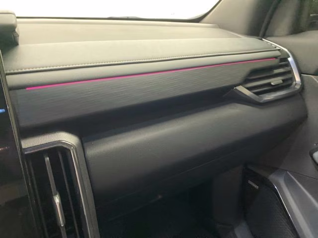 2024 White Frost Tricoat GMC Acadia AT4 AWD SUV