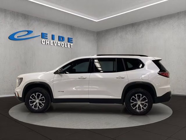 2024 White Frost Tricoat GMC Acadia AT4 AWD SUV