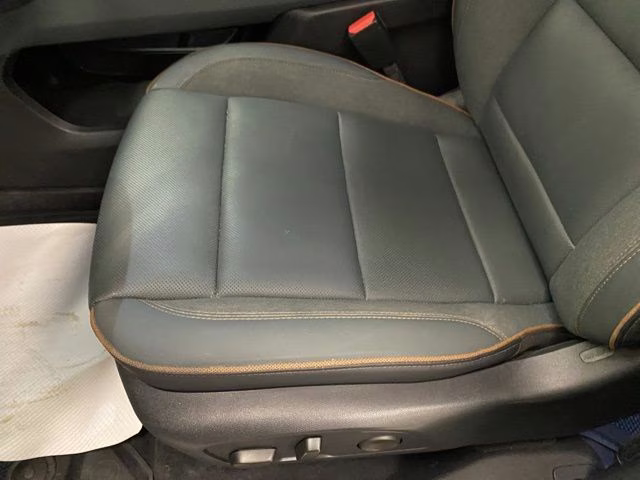 2024 White Frost Tricoat GMC Acadia AT4 AWD SUV