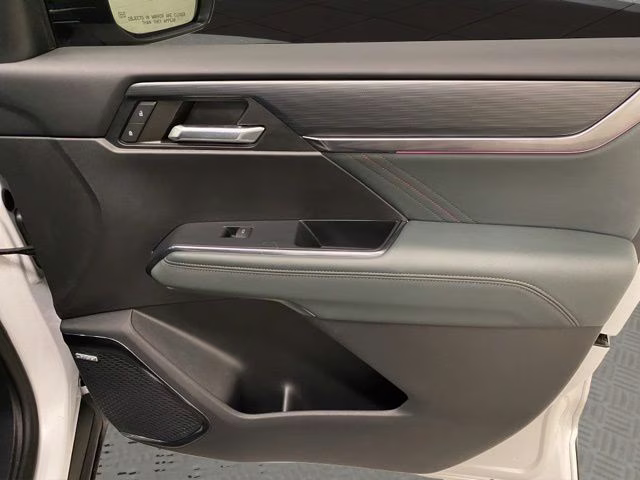 2024 White Frost Tricoat GMC Acadia AT4 AWD SUV