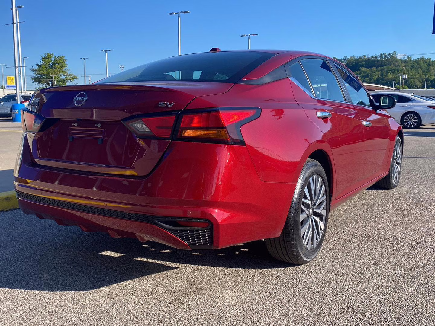 2024 Scarlet Ember Nissan Altima 2.5 SV FWD Sedan