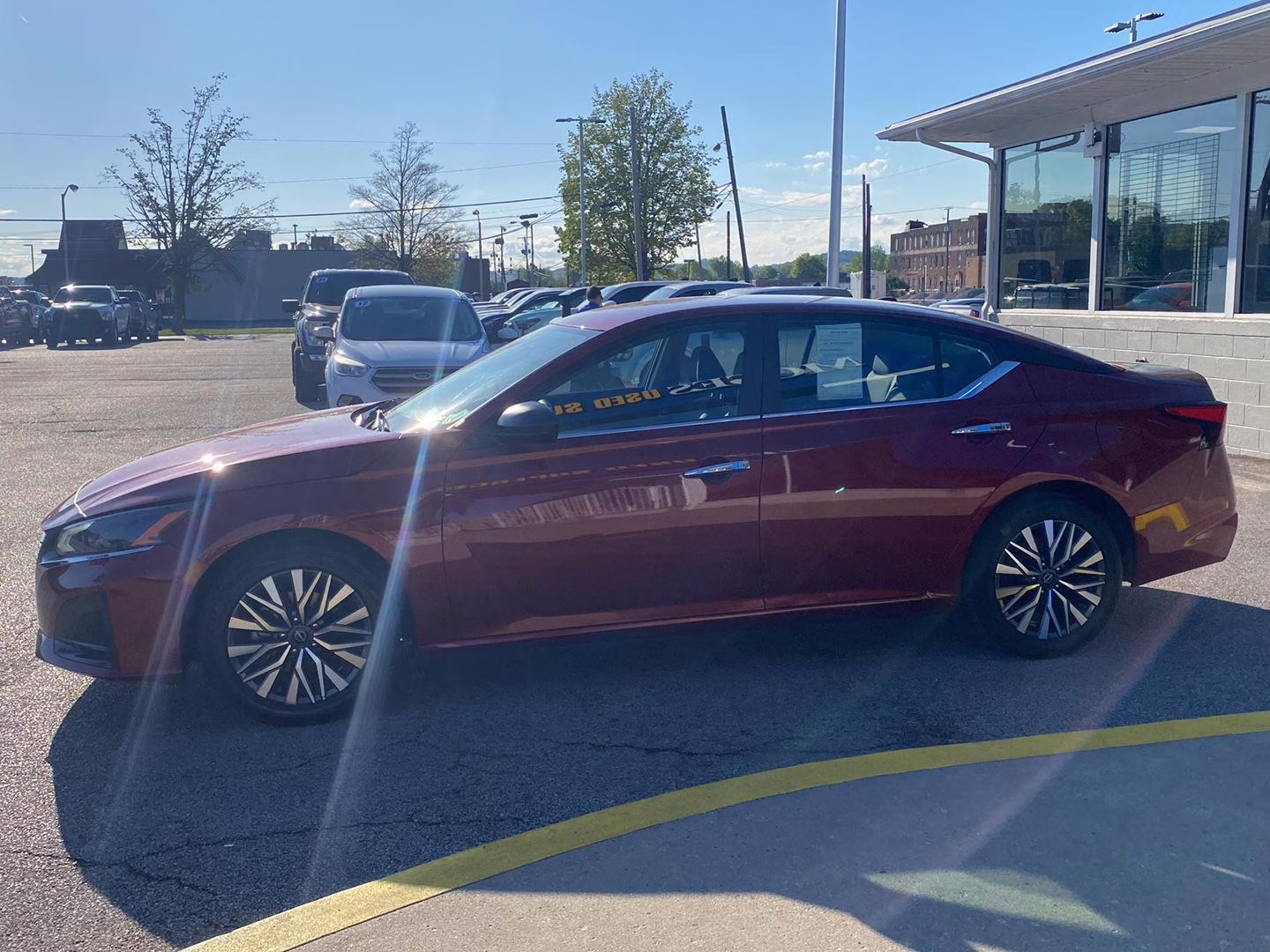 2024 Scarlet Ember Nissan Altima 2.5 SV FWD Sedan