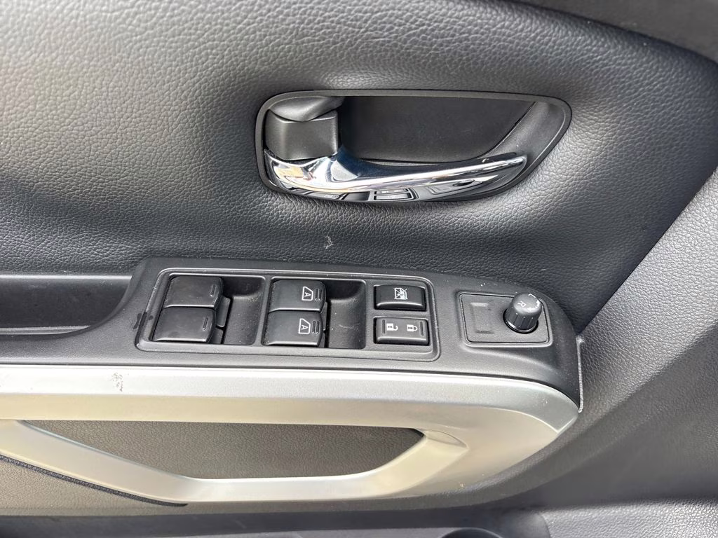 2019 Glacier White Nissan Titan SV RWD Truck