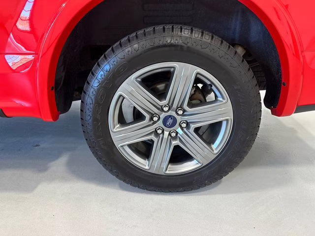 2017 Race Red Ford F-150 XLT 4X4 Truck