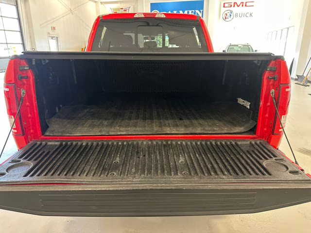 2017 Race Red Ford F-150 XLT 4X4 Truck