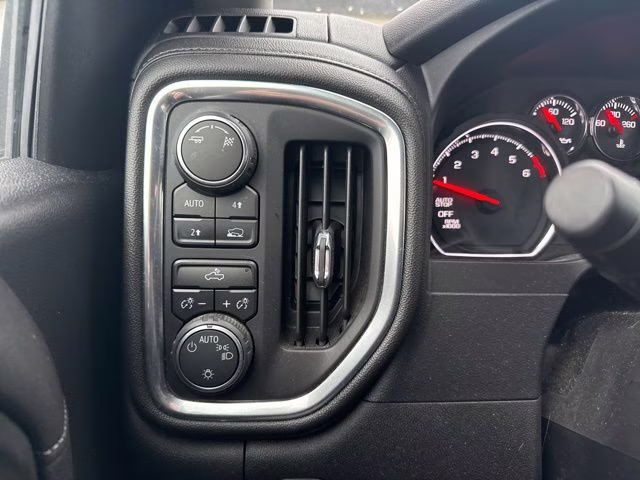 2019 Northsky Blue Metallic Chevrolet Silverado 1500 LT 4X4 Truck