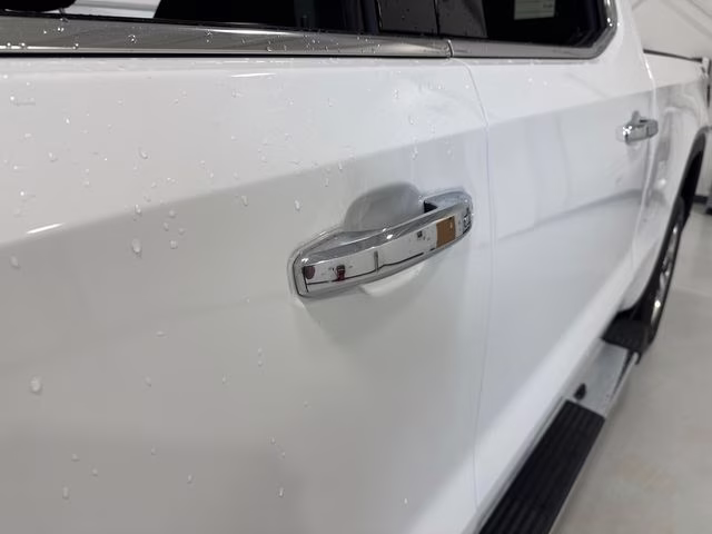 2023 Summit White GMC Sierra 1500 SLT 4X4 Truck