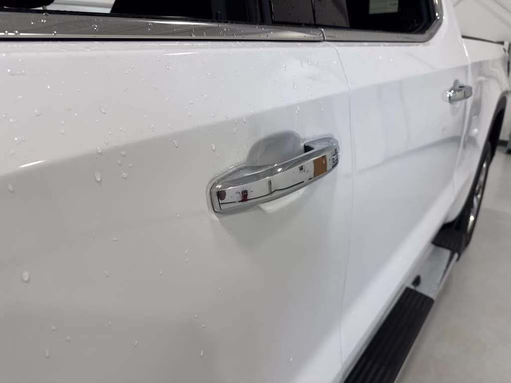 2023 Summit White GMC Sierra 1500 SLT 4X4 Truck