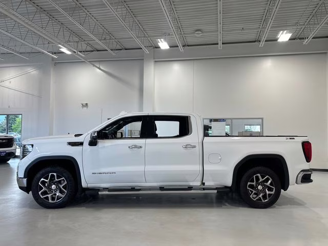 2023 Summit White GMC Sierra 1500 SLT 4X4 Truck