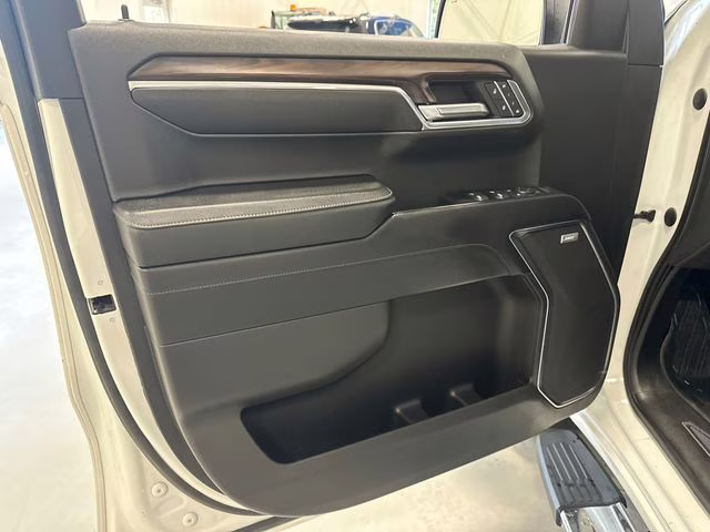 2023 Summit White GMC Sierra 1500 SLT 4X4 Truck