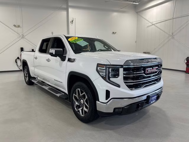 2023 Summit White GMC Sierra 1500 SLT 4X4 Truck