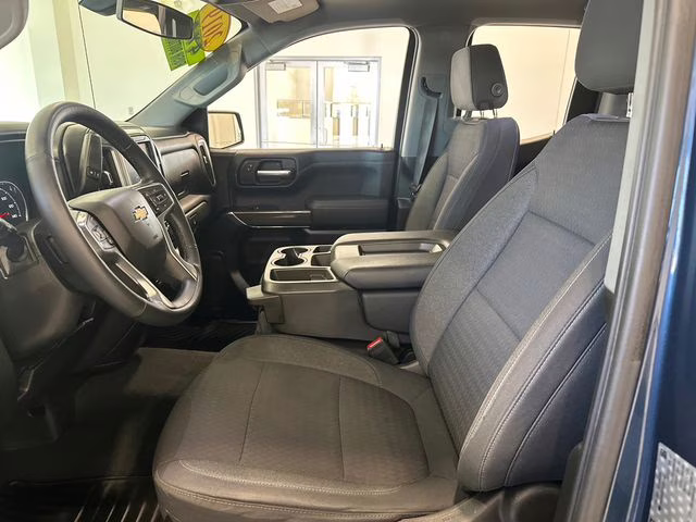 2019 Northsky Blue Metallic Chevrolet Silverado 1500 LT 4X4 Truck