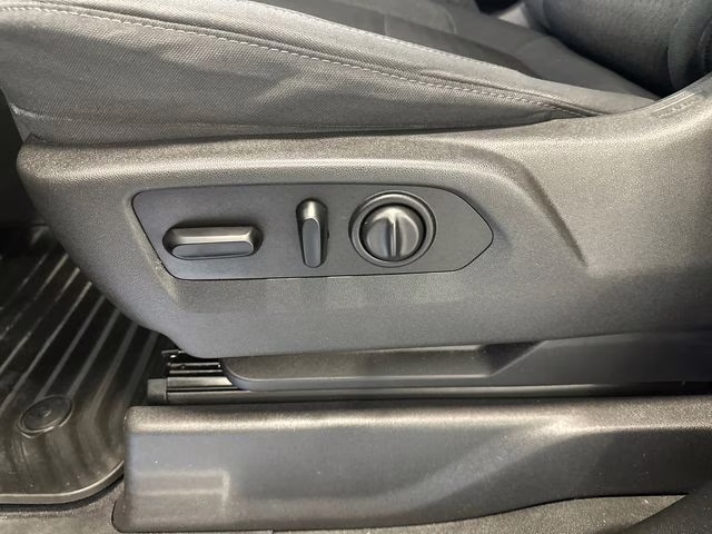 2019 Northsky Blue Metallic Chevrolet Silverado 1500 LT 4X4 Truck