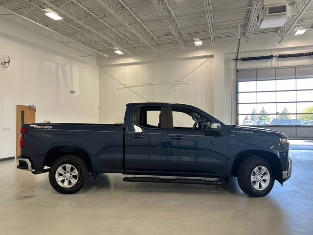 2019 Northsky Blue Metallic Chevrolet Silverado 1500 LT 4X4 Truck