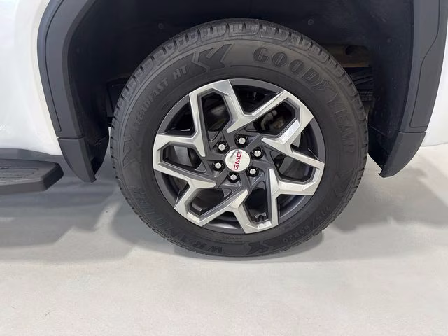 2023 Summit White GMC Sierra 1500 SLT 4X4 Truck