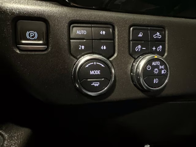 2023 Summit White GMC Sierra 1500 SLT 4X4 Truck