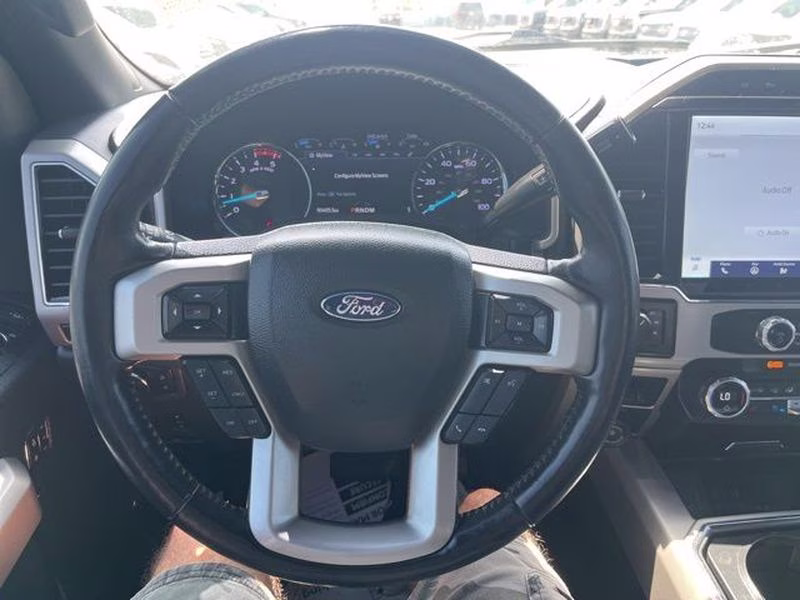 2022 Carbonized Gray Metallic Ford Super Duty F-250 SRW LARIAT 4X4 Truck