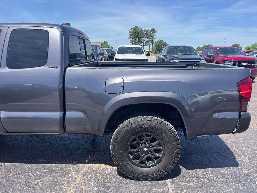 2022 Magnetic Gray Metallic Toyota Tacoma SR5 RWD Truck