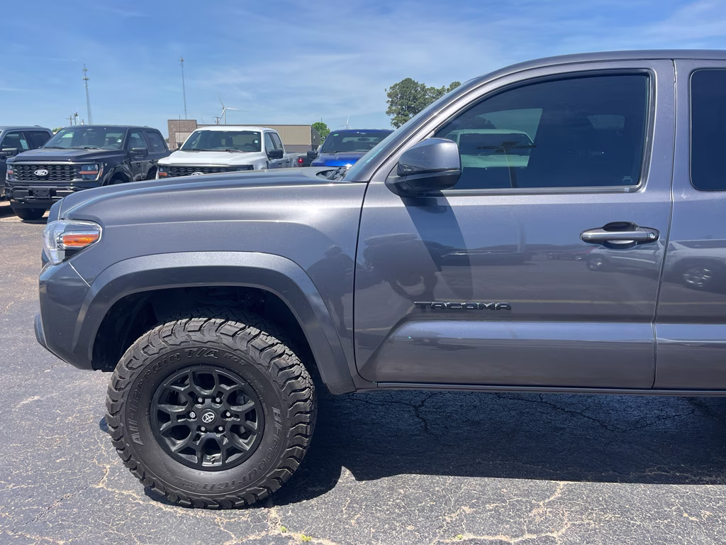 2022 Magnetic Gray Metallic Toyota Tacoma SR5 RWD Truck
