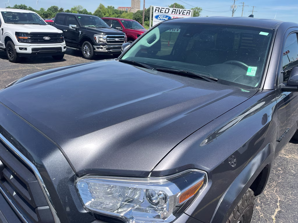 2022 Magnetic Gray Metallic Toyota Tacoma SR5 RWD Truck