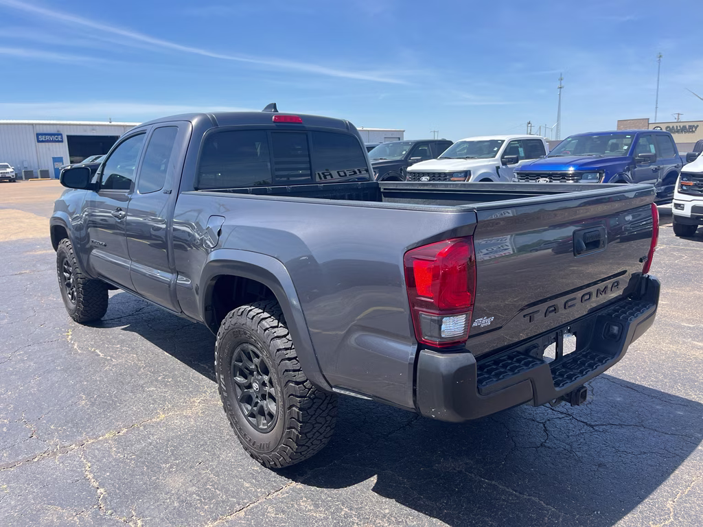 2022 Magnetic Gray Metallic Toyota Tacoma SR5 RWD Truck