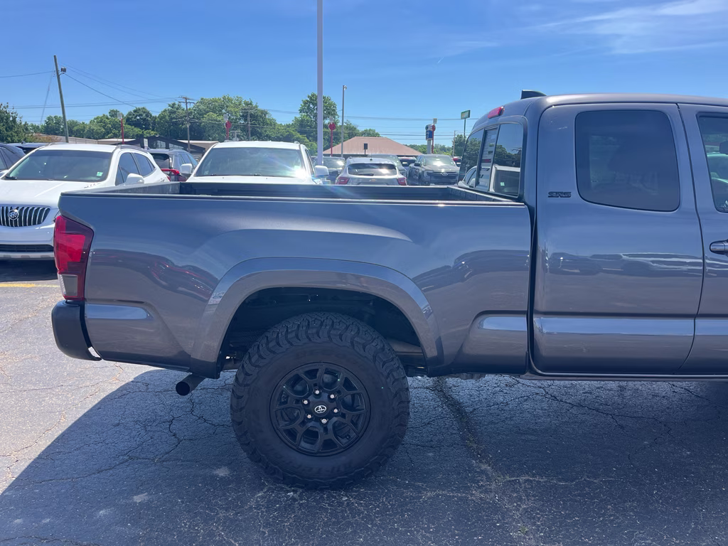 2022 Magnetic Gray Metallic Toyota Tacoma SR5 RWD Truck