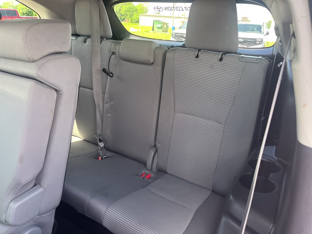 2023 Ruby Flare Pearl Toyota Highlander Hybrid Hybrid LE FWD SUV