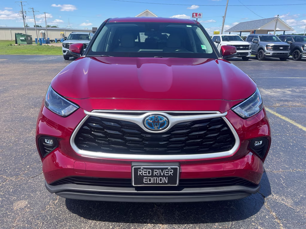2023 Ruby Flare Pearl Toyota Highlander Hybrid Hybrid LE FWD SUV