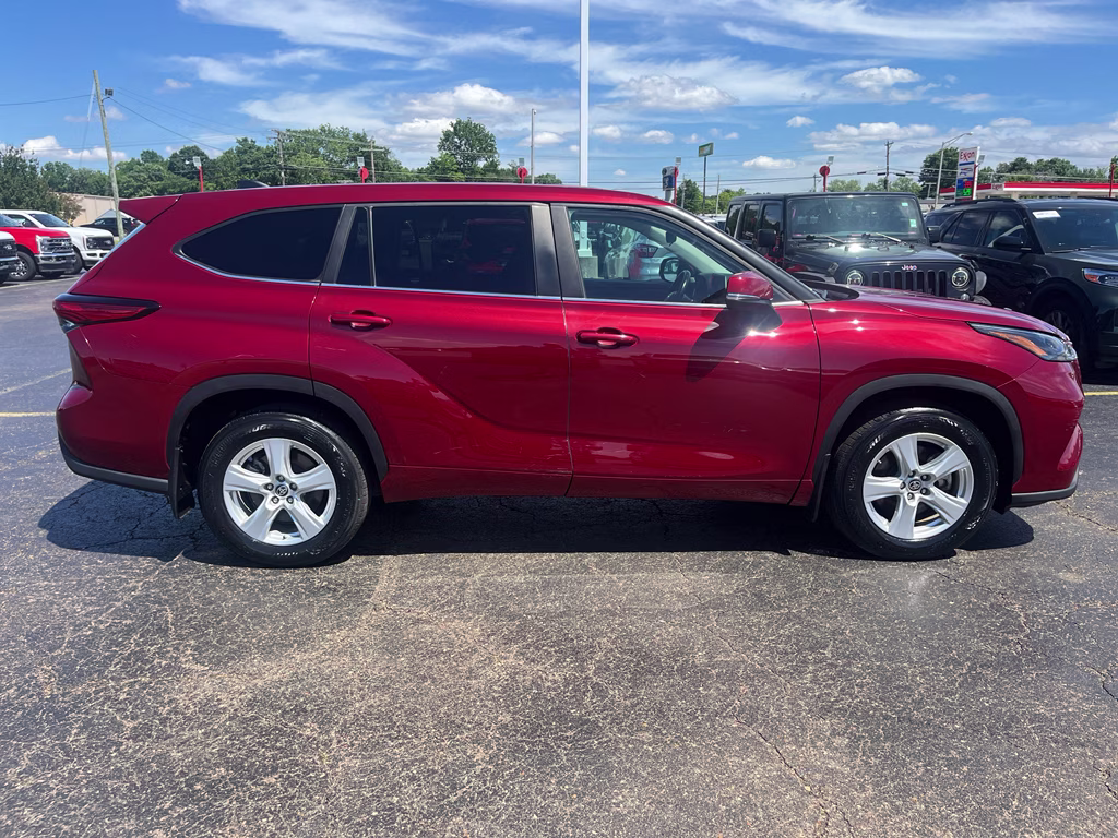 2023 Ruby Flare Pearl Toyota Highlander Hybrid Hybrid LE FWD SUV