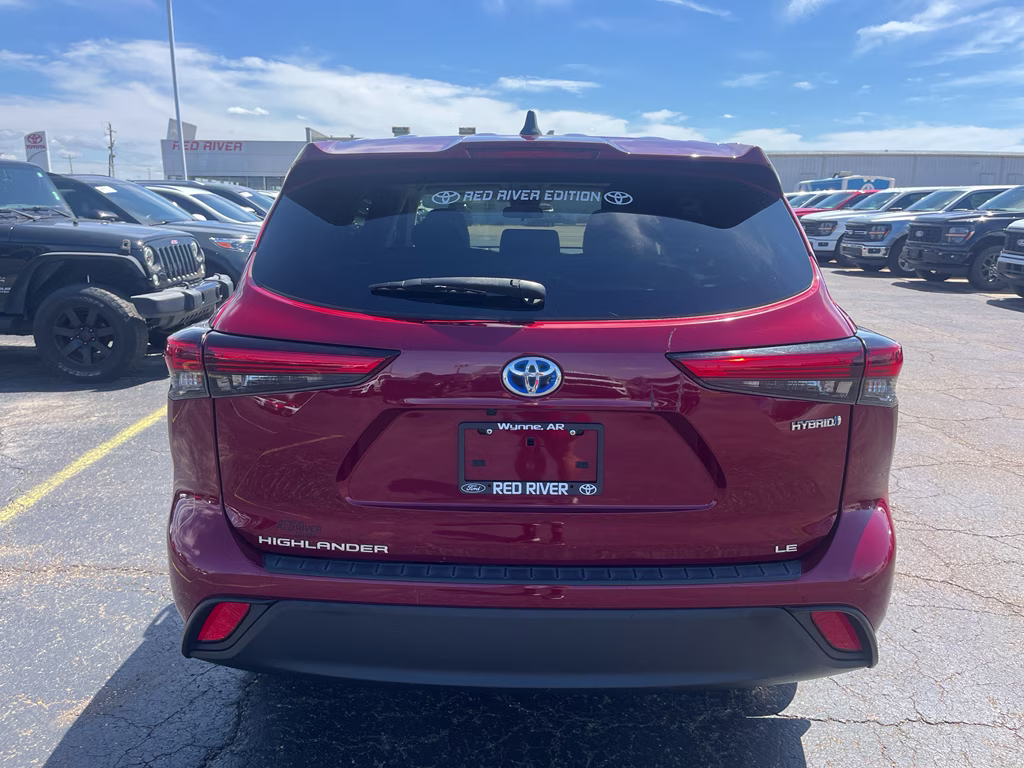 2023 Ruby Flare Pearl Toyota Highlander Hybrid Hybrid LE FWD SUV