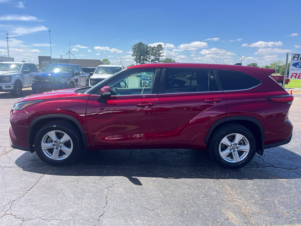 2023 Ruby Flare Pearl Toyota Highlander Hybrid Hybrid LE FWD SUV