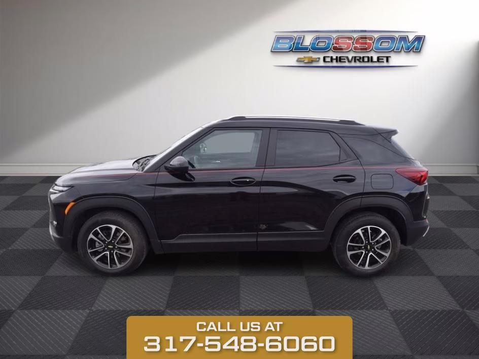2026 Black Metallic Chevrolet Trailblazer LT FWD SUV