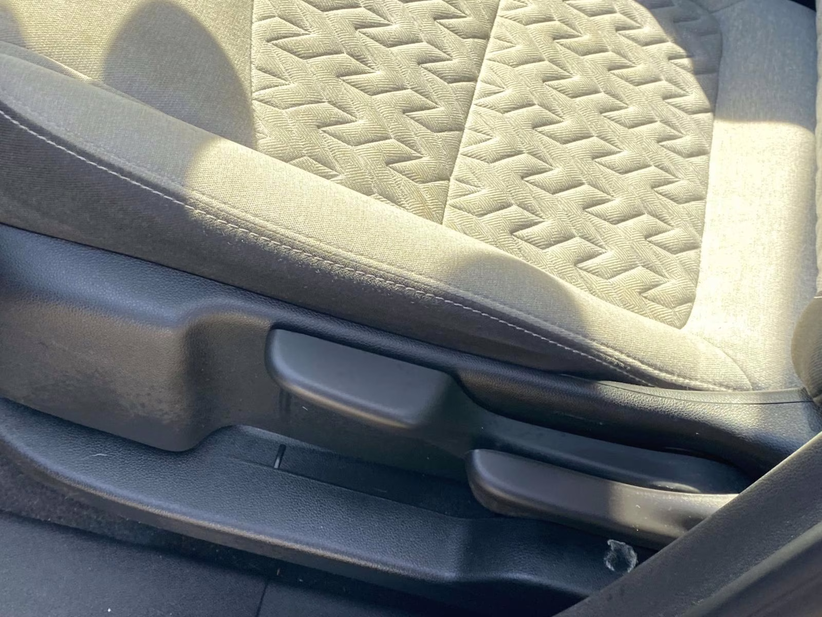 2023 Sterling Gray Metallic Chevrolet Equinox LS FWD SUV