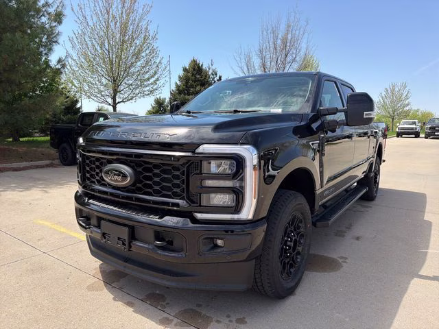 2026 Agate Black Metallic Ford Super Duty F-250 SRW Lariat 4X4 Truck