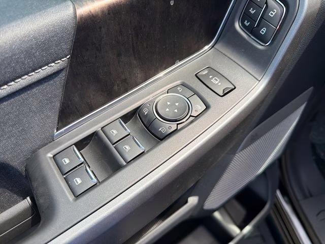 2026 Agate Black Metallic Ford Super Duty F-250 SRW Lariat 4X4 Truck